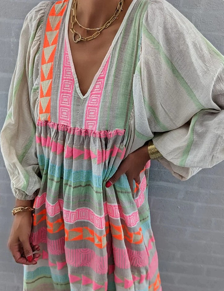 ER | Maxi abito a maniche lunghe con scollo a V
