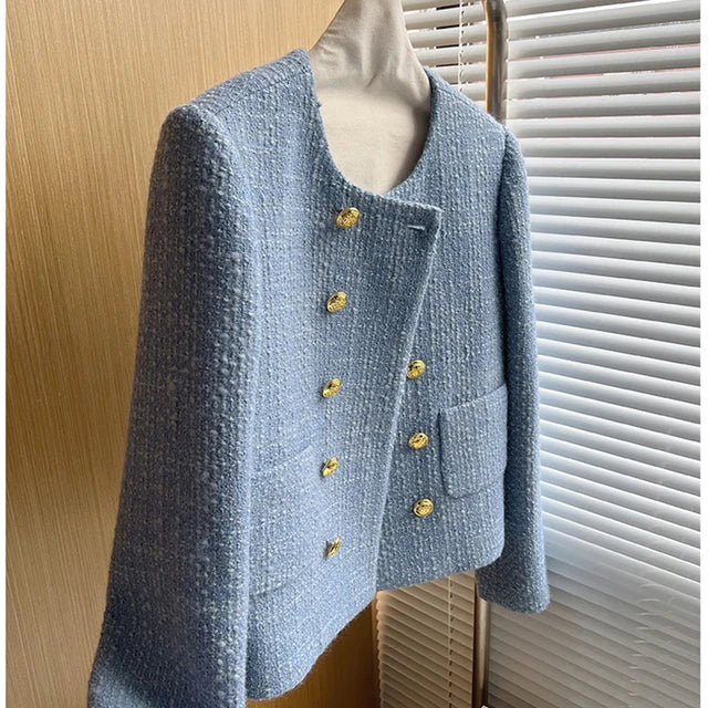  Modern and Fashionable winter Jacket