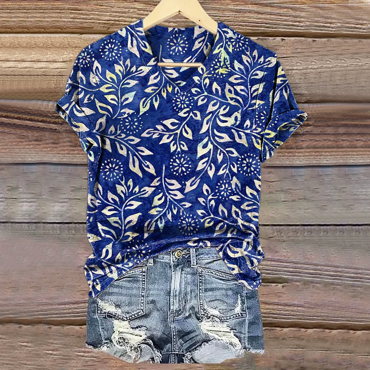 Women's Bohemian Floral Art Print V-neck Casual T-Shirt