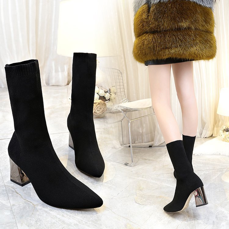 Stivali Ortopediche Aggraziate dal Look Moderno