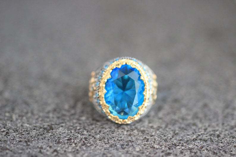 Anello classico dal fascino senza tempo