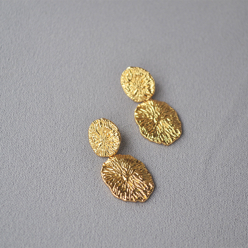 Argento Orecchino artigianale delicato