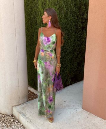 ER | Abito lungo con sciarpa staccabile