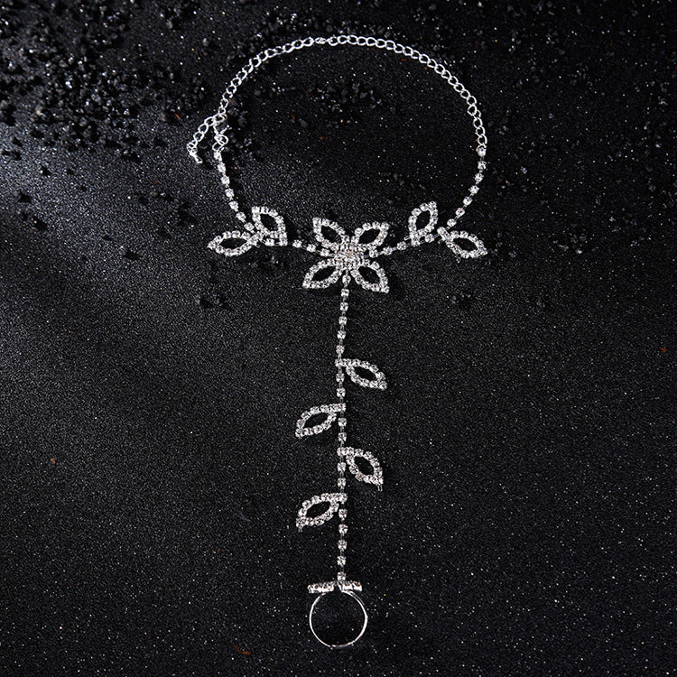 Cavigliera classico dal fascino senza tempo