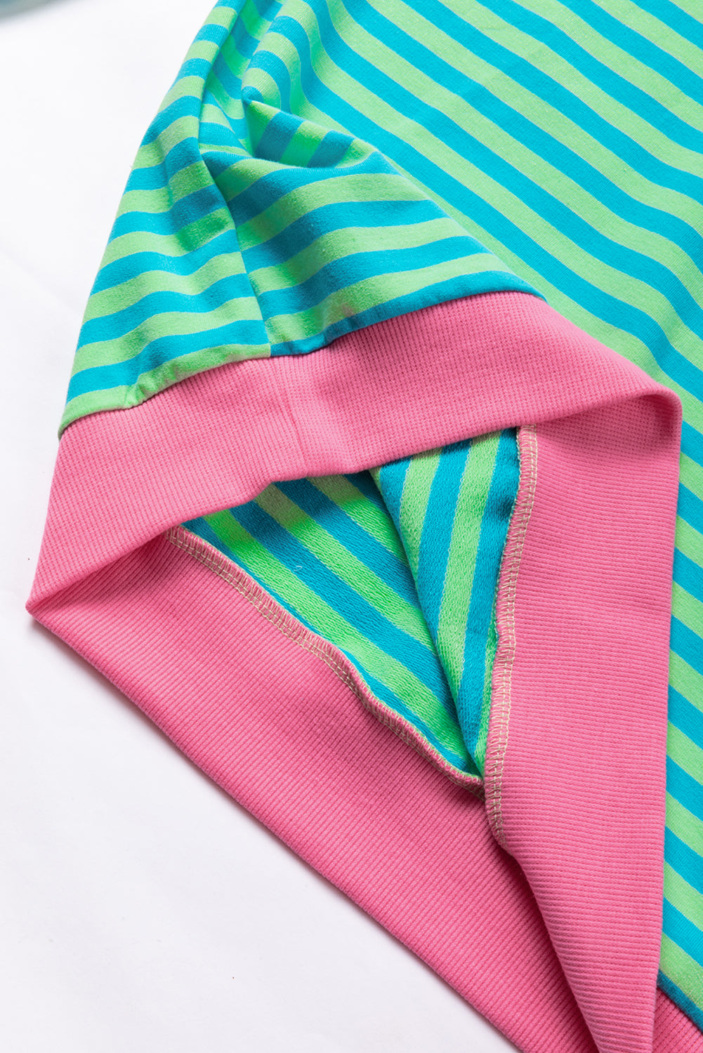 Maglione dal design curato