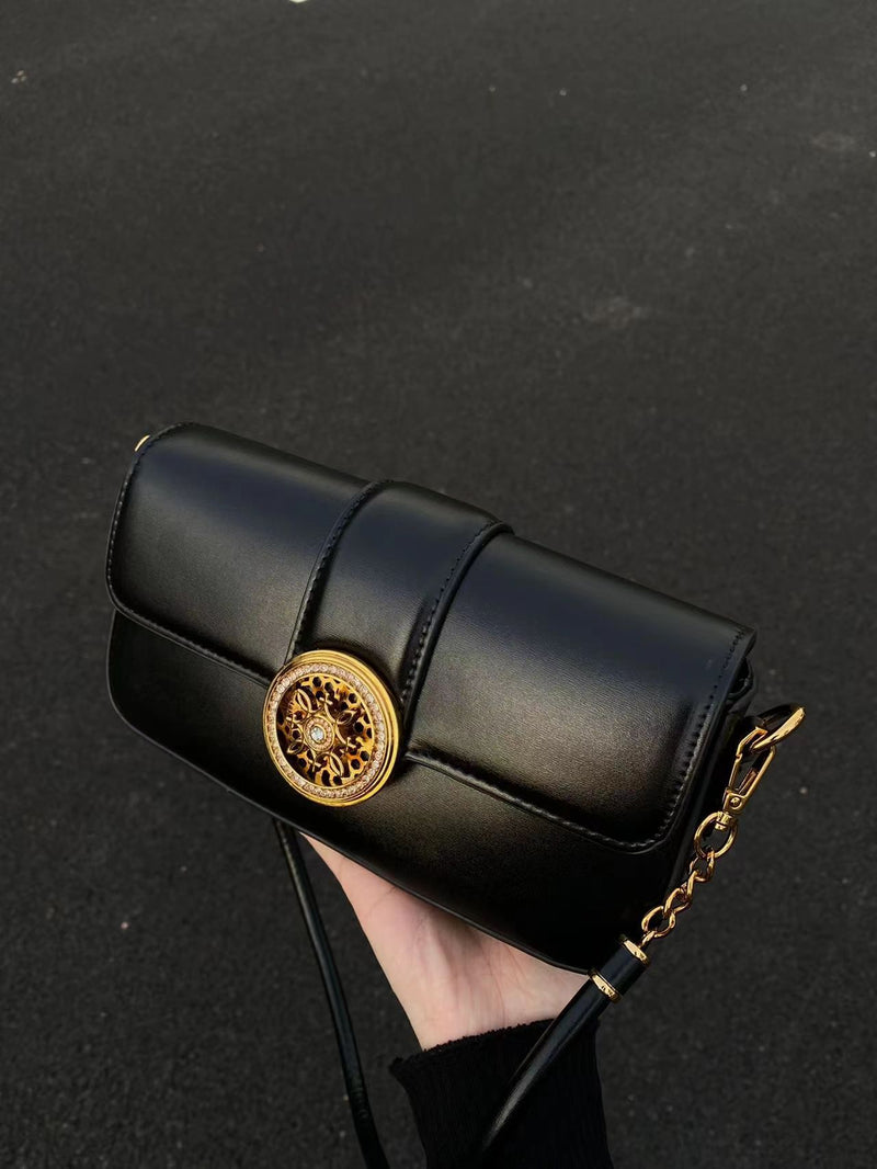 Borsa dal design curato