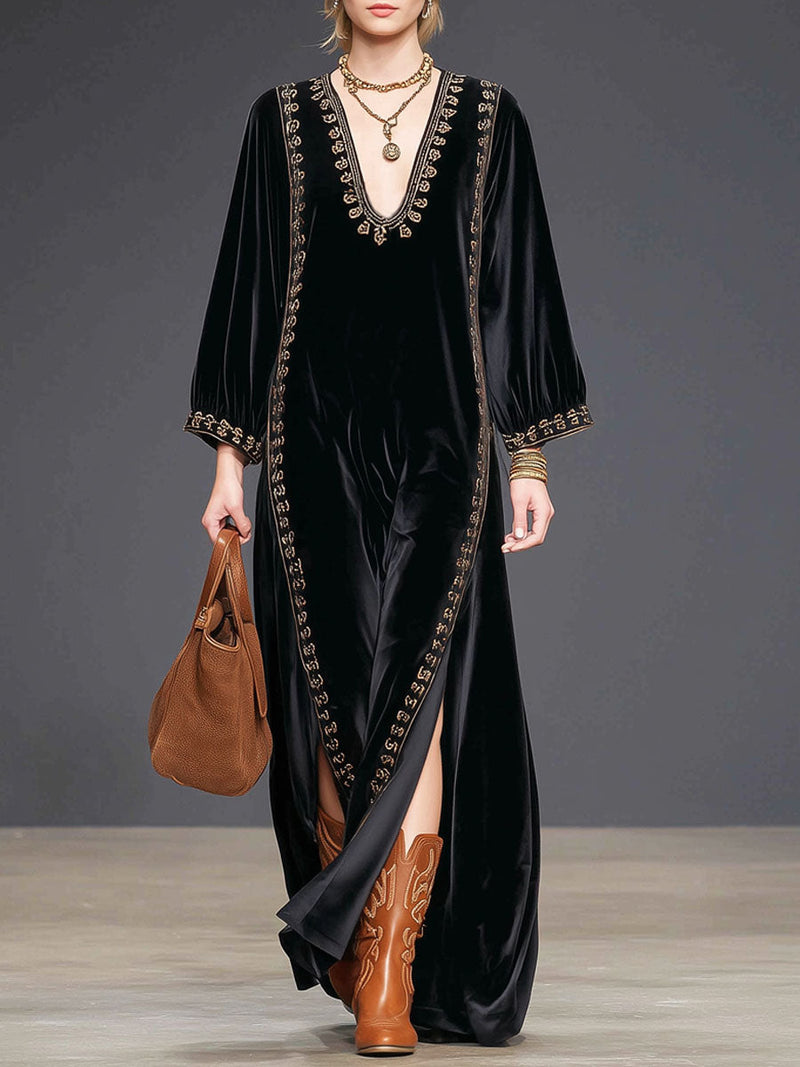 Vestito dal design curato