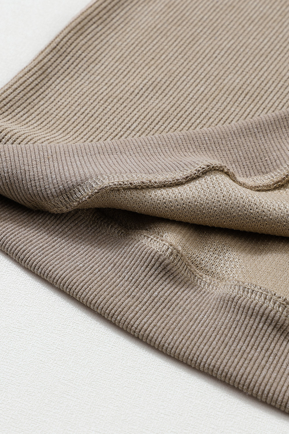 Maglione dal design curato