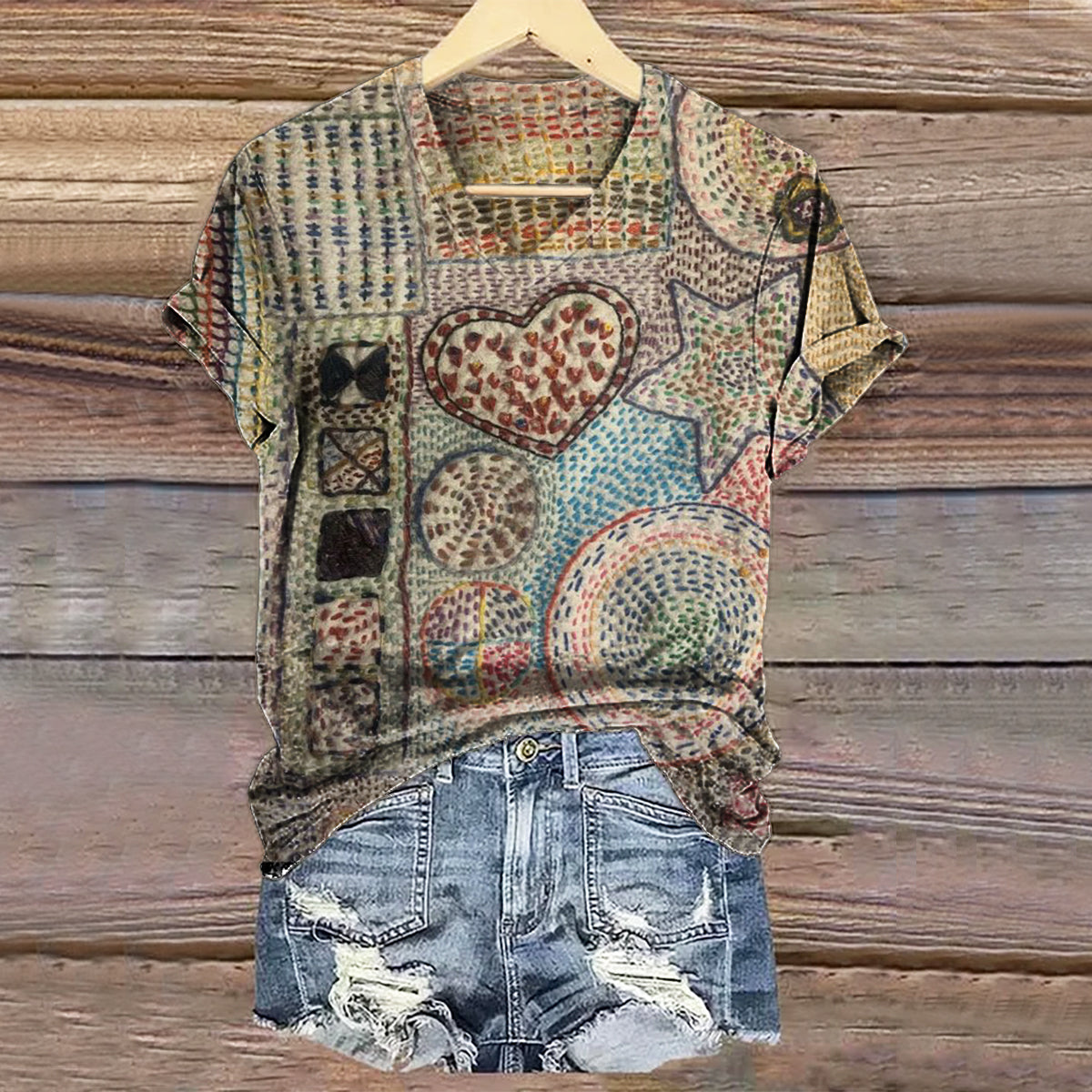 Women's Vintage Heart Pattern Art Print V-neck Casual T-Shirt