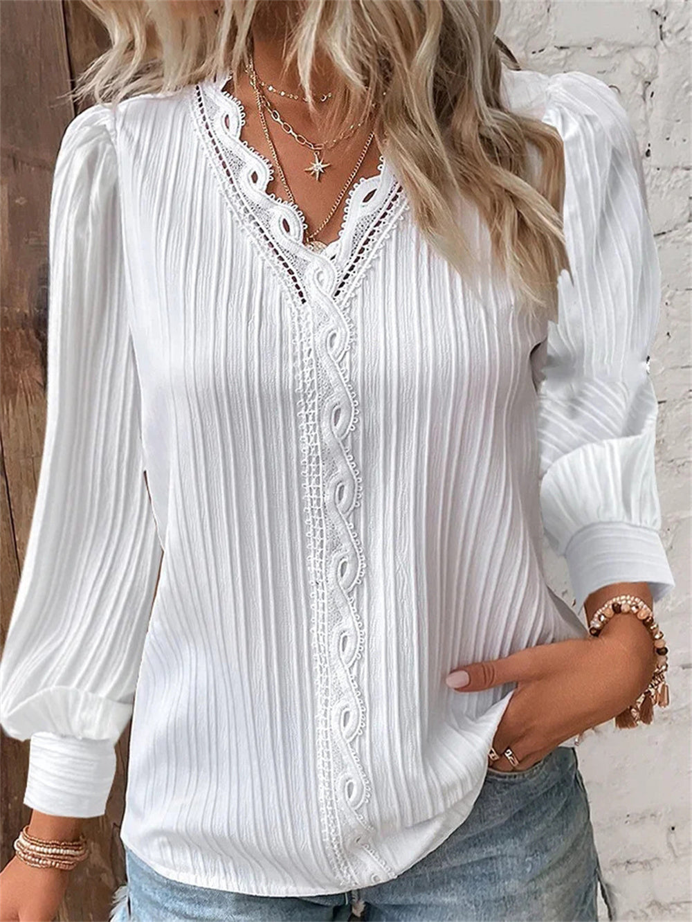 Fashion V-neck Lace Long Sleeve T-shirt