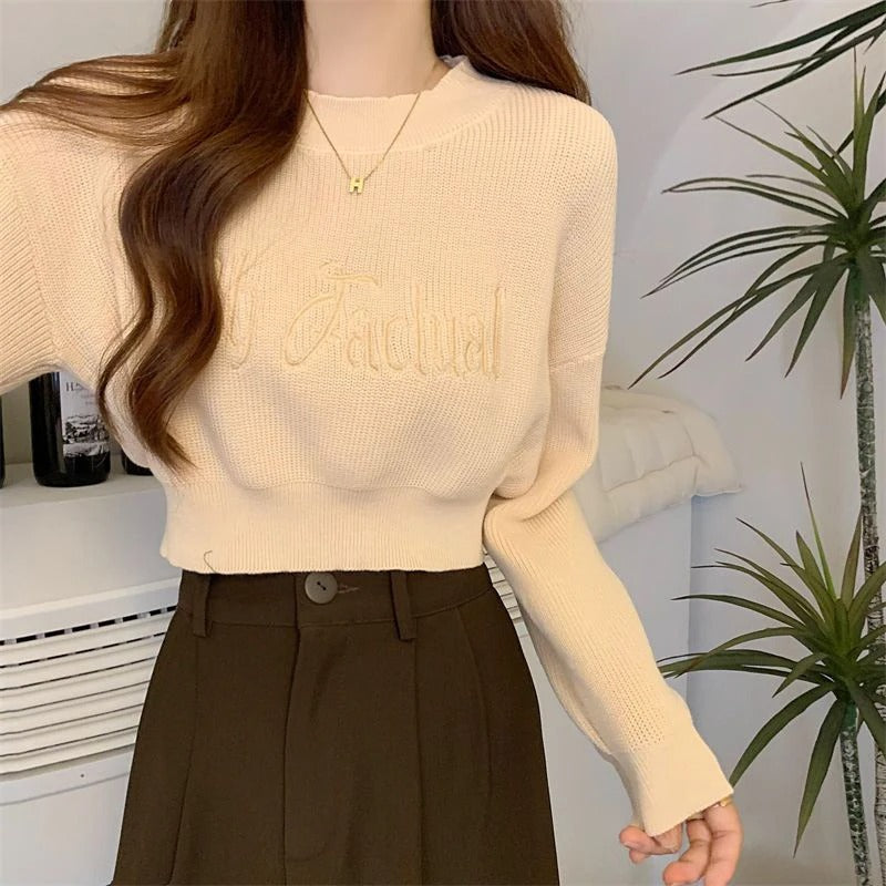 Marion® | Women's slim fit long sleeve sweater with square neckline