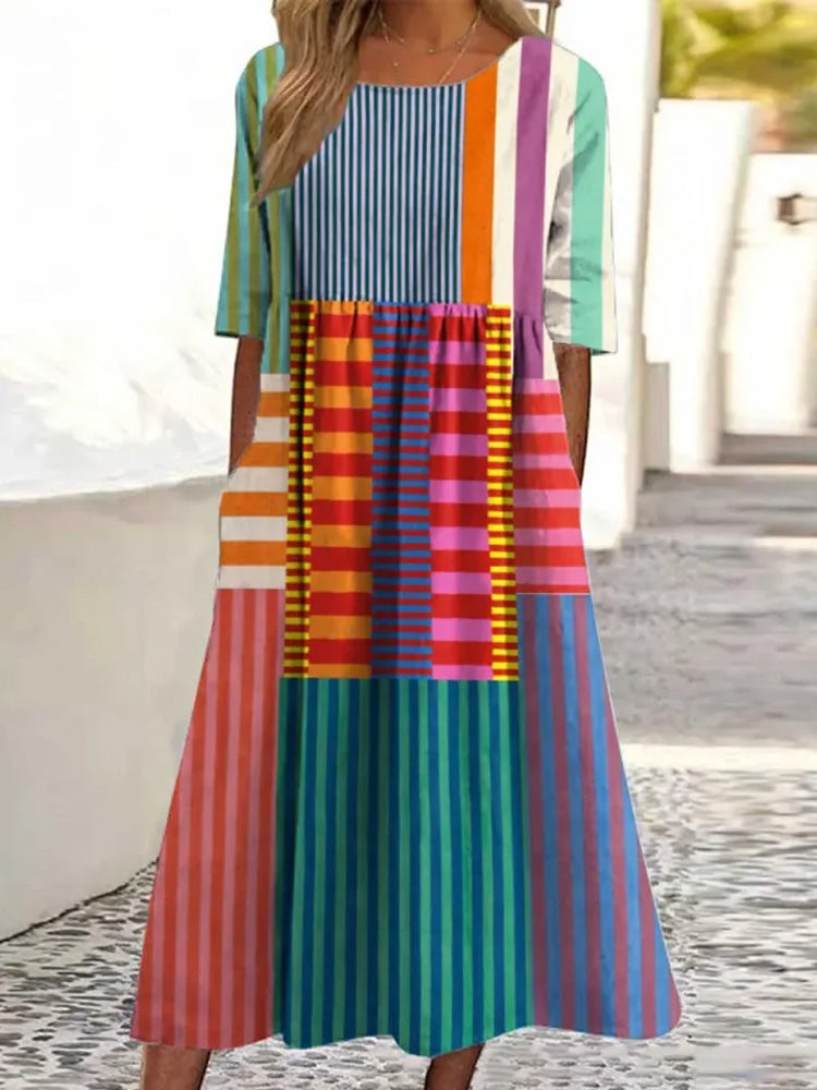 Vestito dal design curato