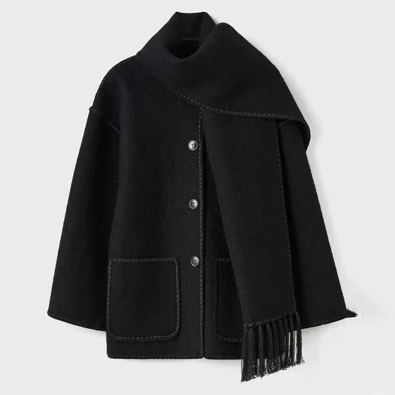 LP | Cappotto senza tempo con nappe per donna