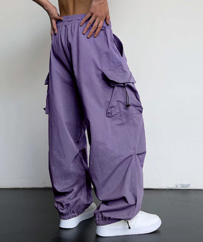 Pantaloni dal design classico