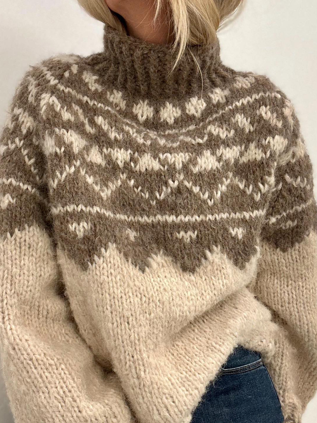 Retro Geometric Wave Pattern Jacquard Turtleneck Sweater elevenforest