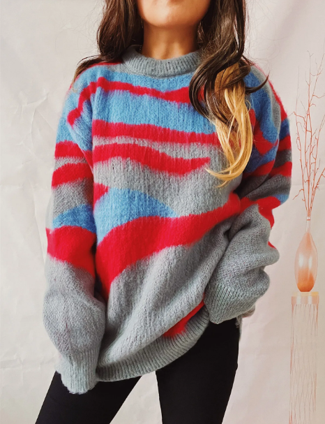 Maglione dal design curato