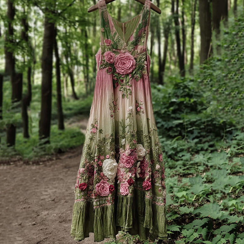 Vestito dal design curato