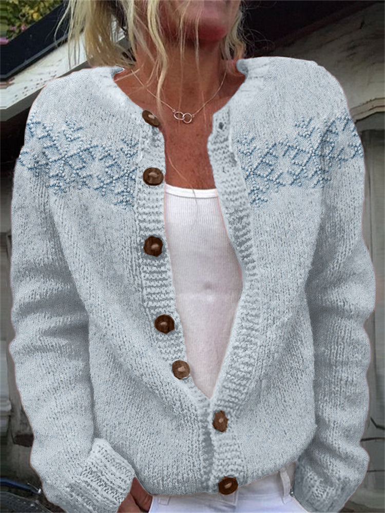 Cardigan dal design classico