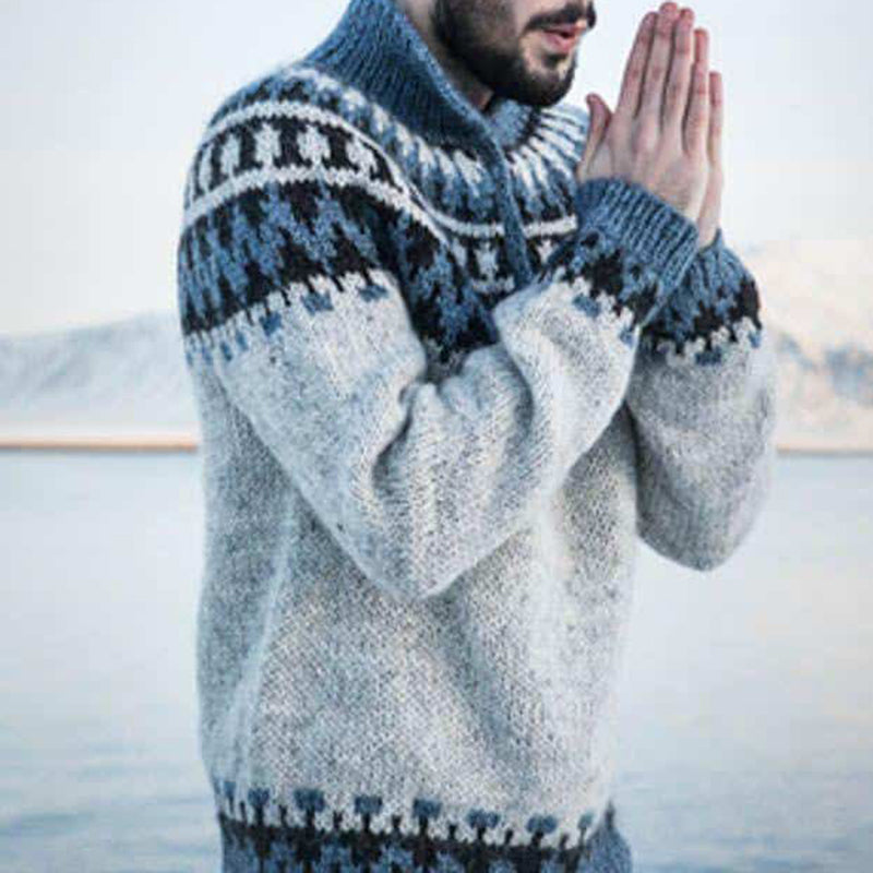 Maglione dal design curato