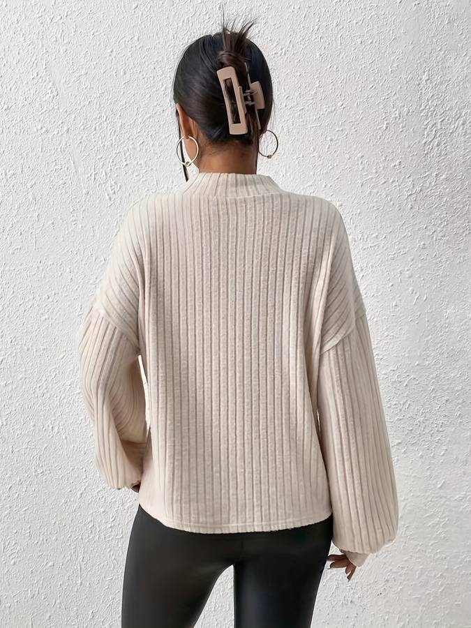 Maglione dal design curato