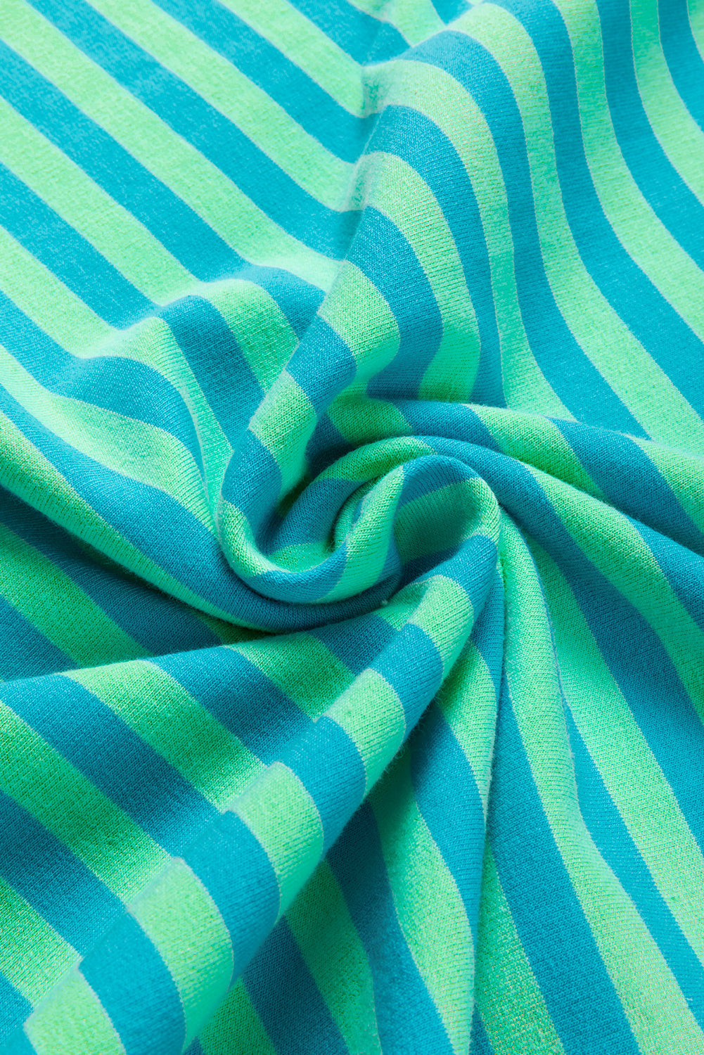 Maglione dal design curato