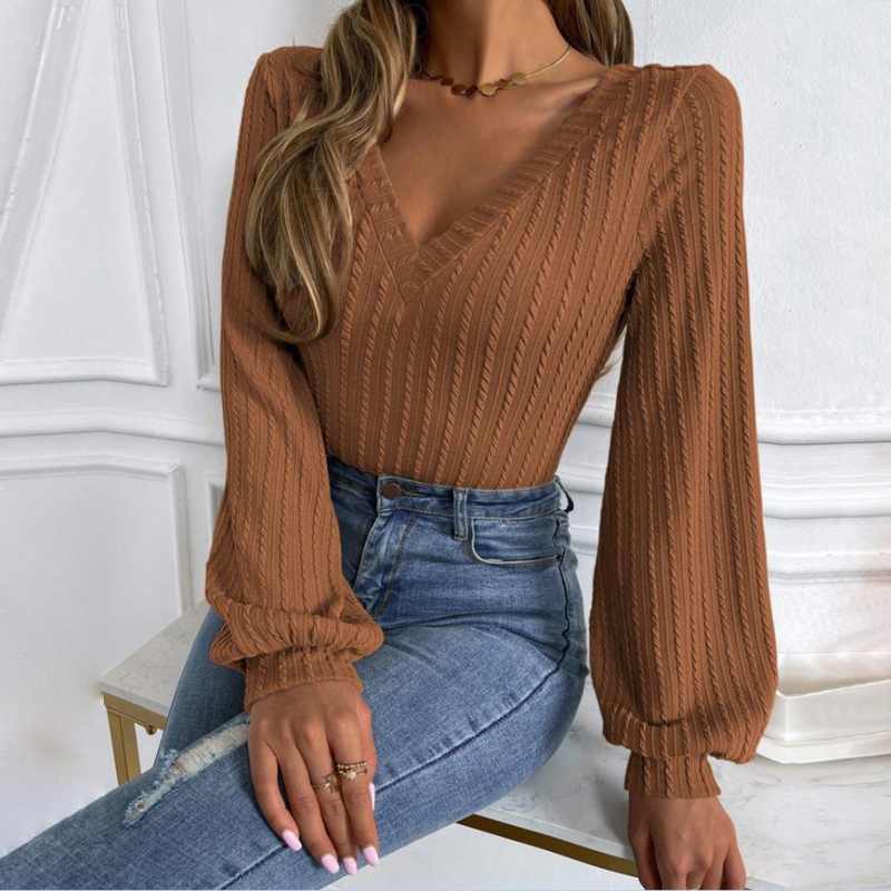 Maglione dal design curato