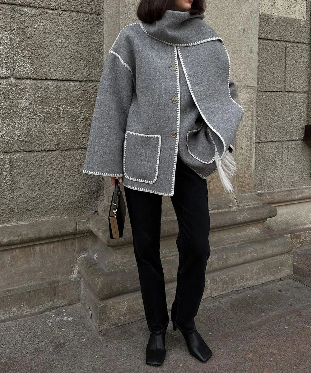 LP | Cappotto senza tempo con nappe per donna