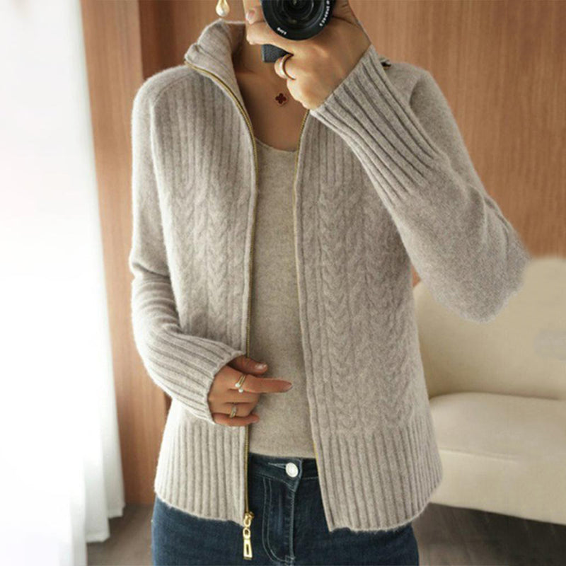 Cardigan dal design classico