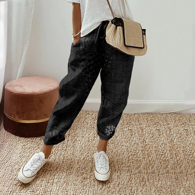 Pantaloni dal design classico
