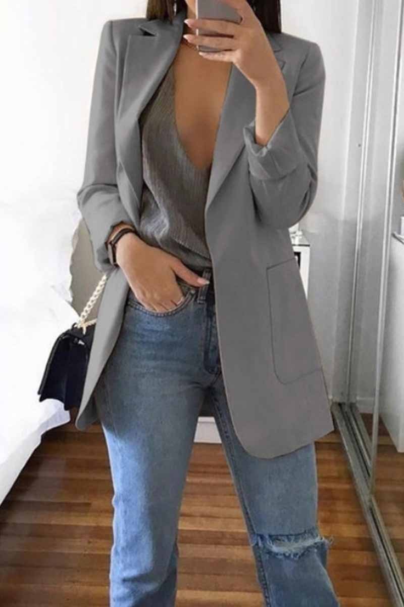 Vestito dal design classico