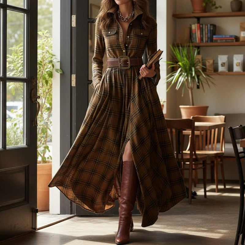 Vestito dal design curato