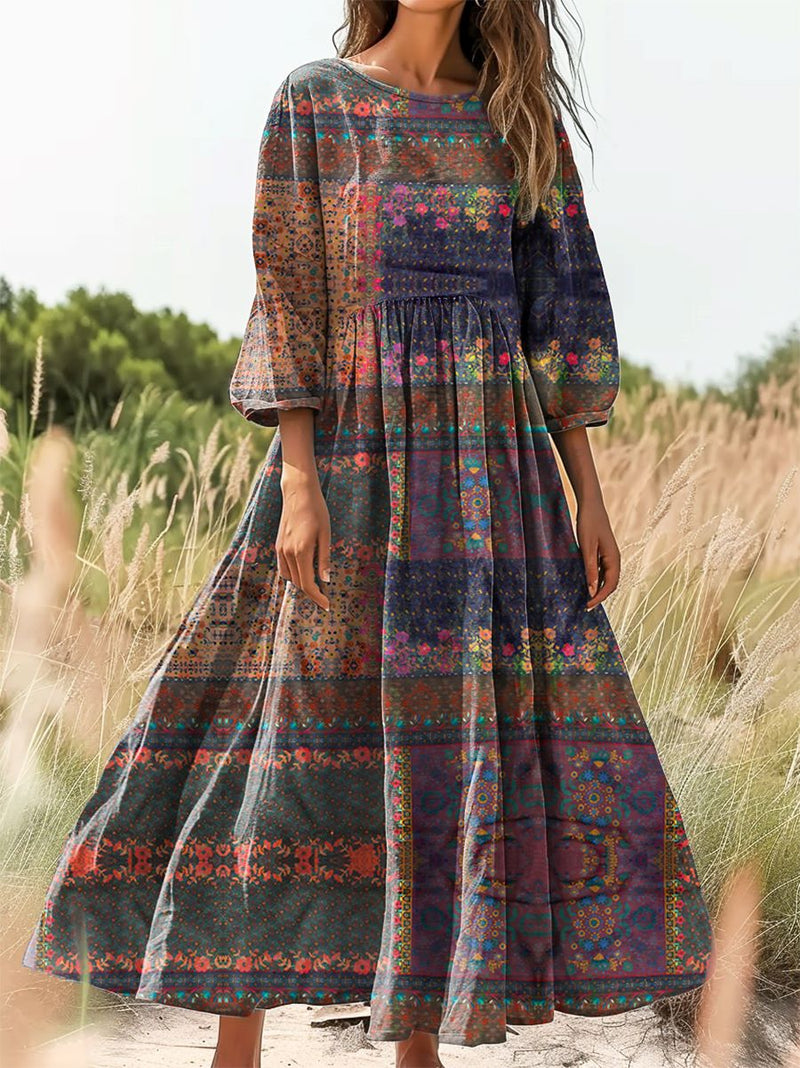 Vestito dal design curato