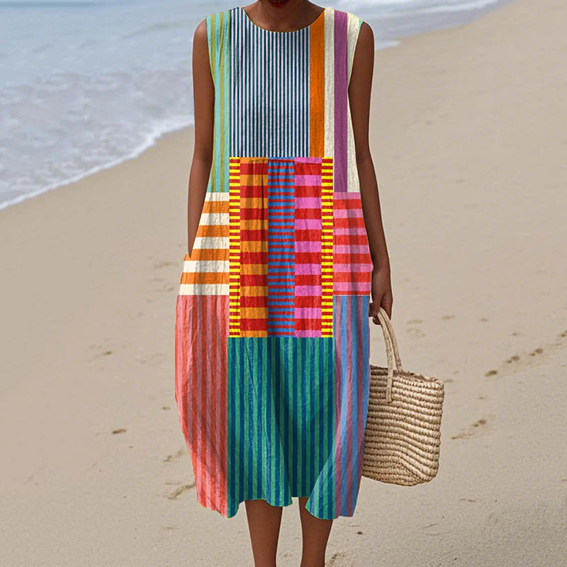 Vestito dal design curato
