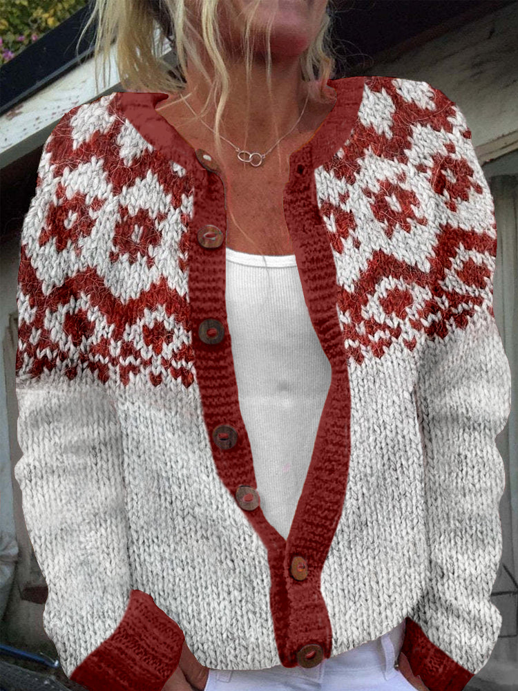 Cardigan dal design curato