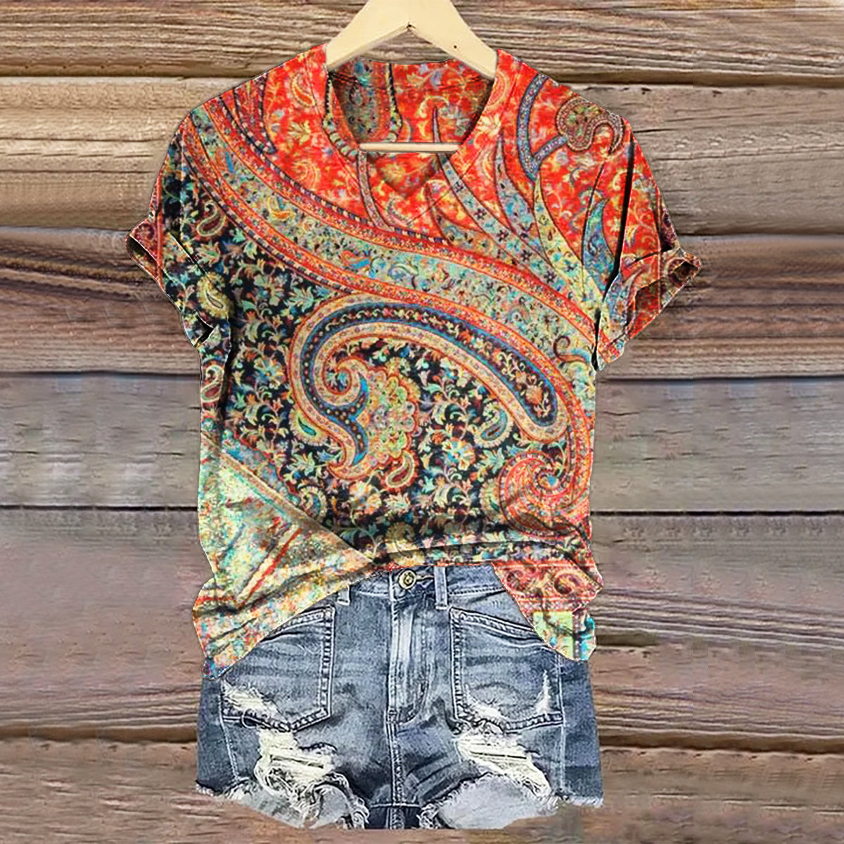 Women's Retro Paisley Floral Art Print V-neck Casual T-Shirt