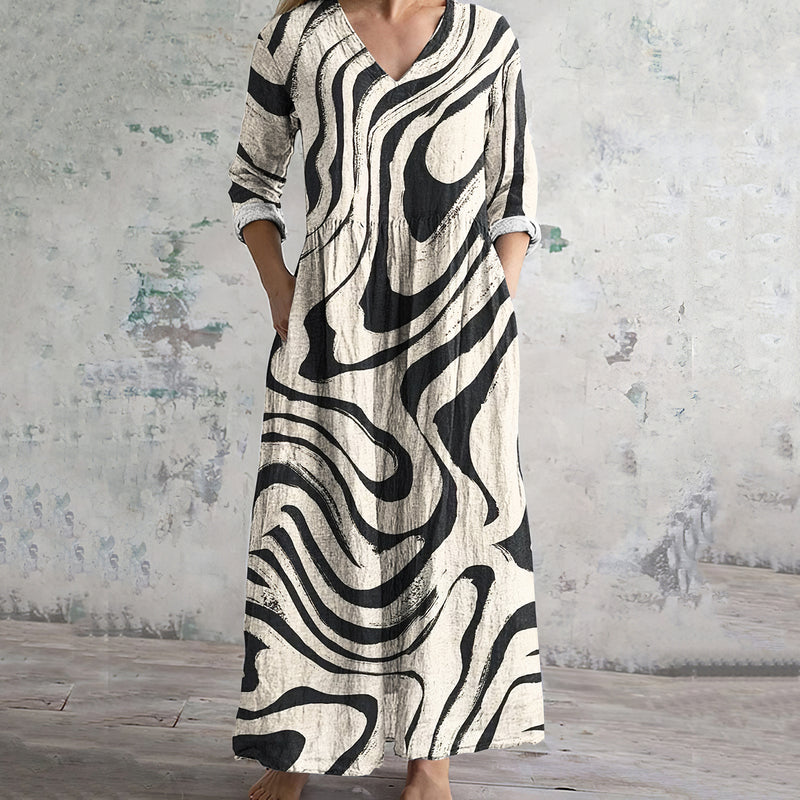 Vestito dal design curato