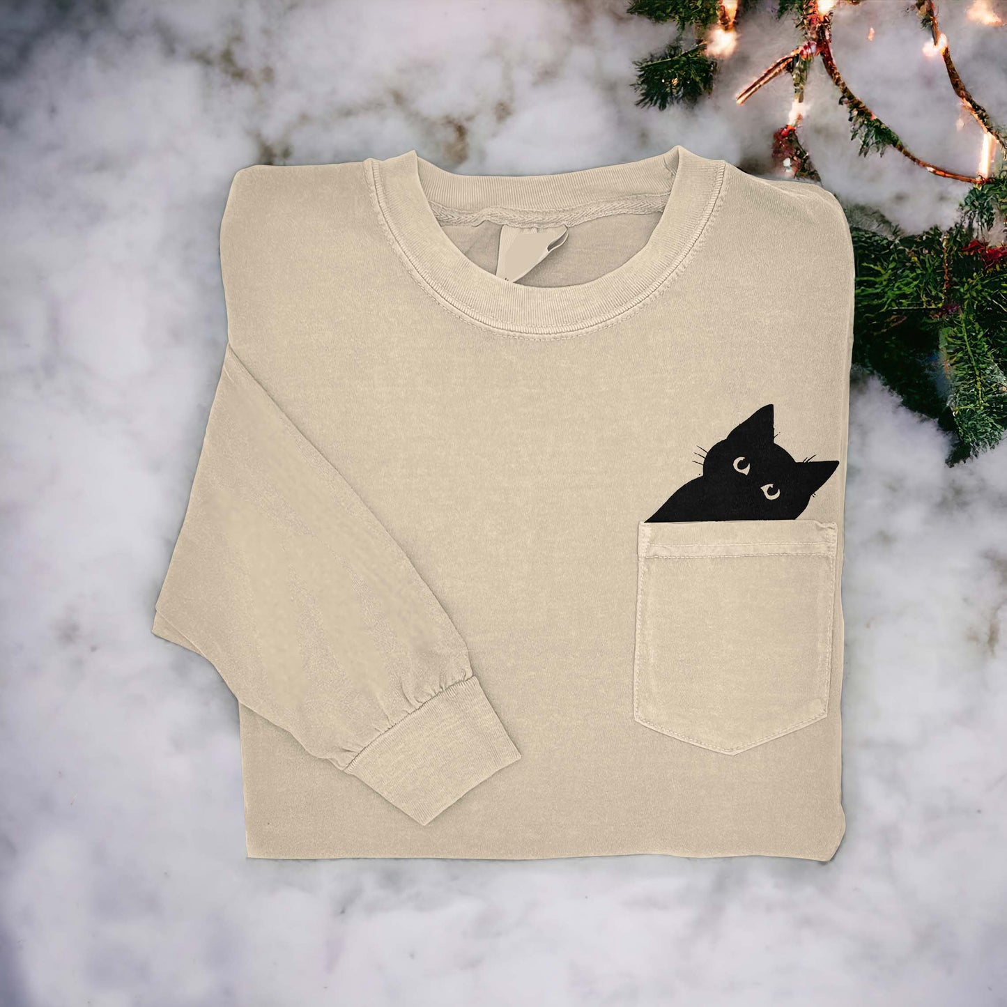 Cute Black Cat Art Women's Cozy Pocket T-Shirt elevenforest