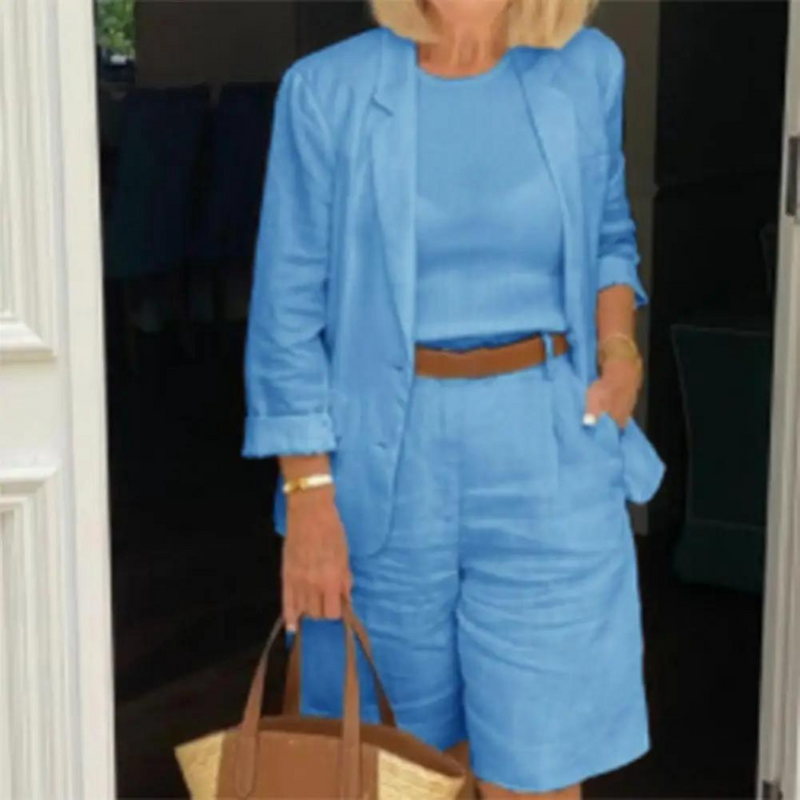 Set lussuoso giacca e shorts da donna