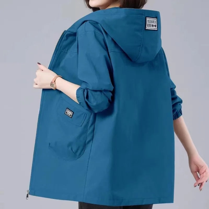 JO | Cappotto lungo primaverile con cappuccio