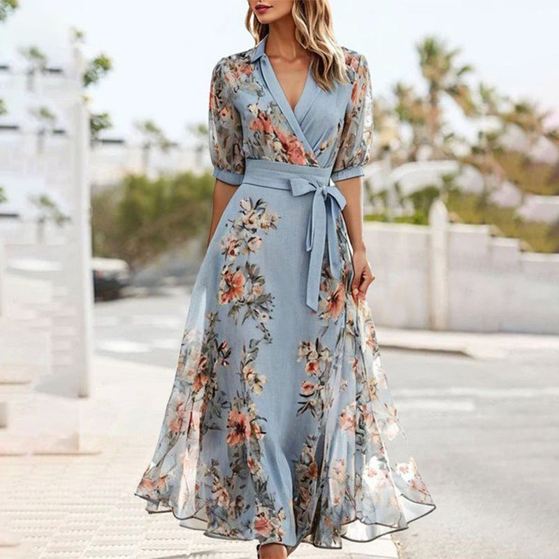 ER | Abito midi blu con maniche corte e scollo a punta