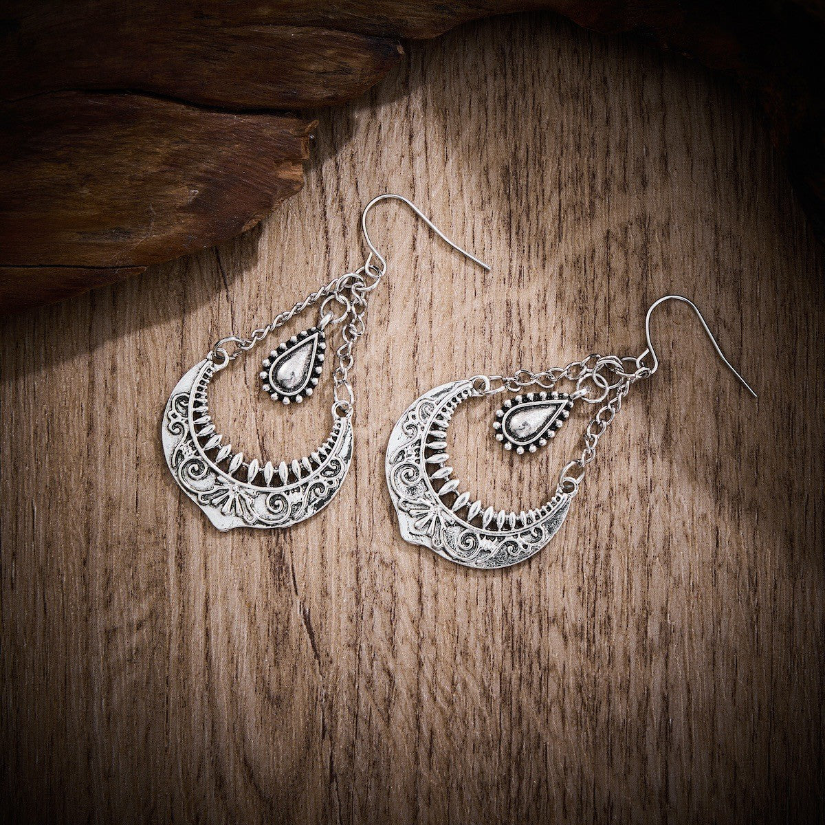 Orecchino classico dal fascino senza tempo