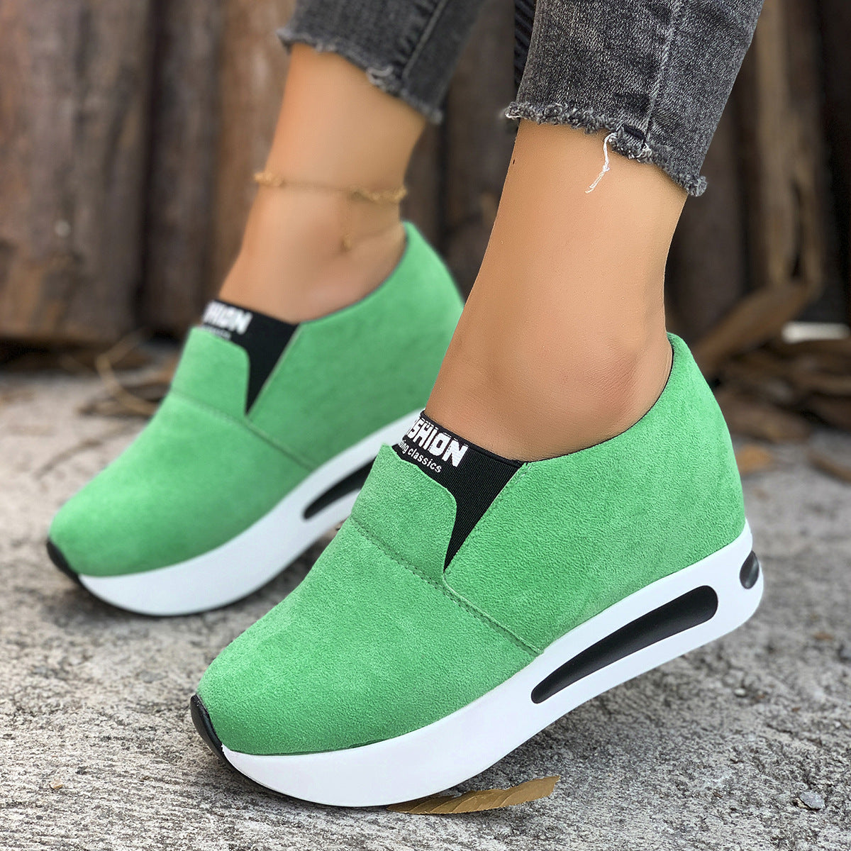 Scarpe Ortopediche Aggraziate dal Look Moderno
