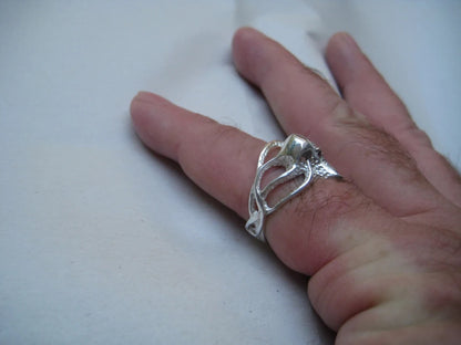 Anello bellissimo con stile unico