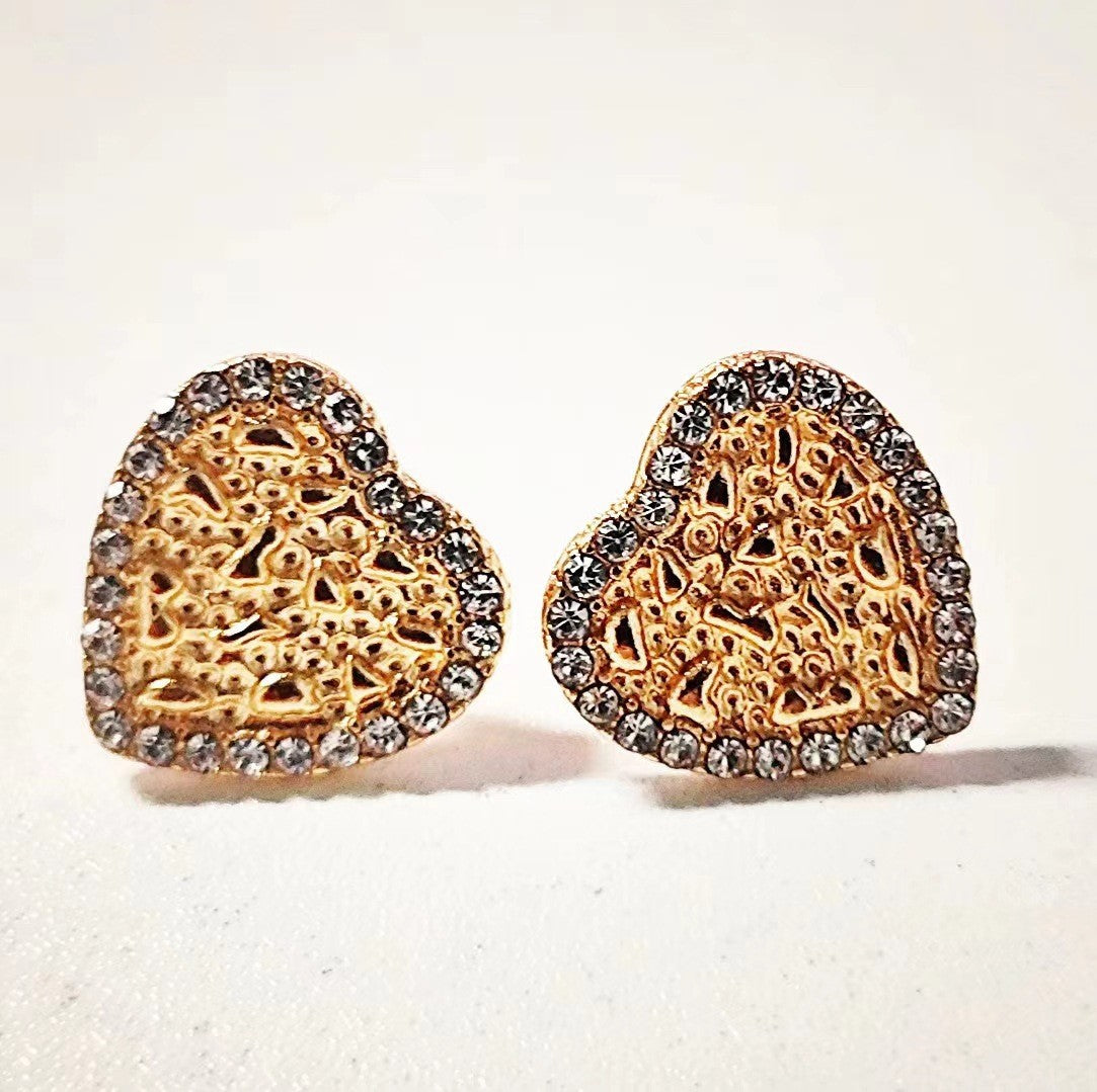 Orecchino romantico per momenti speciali