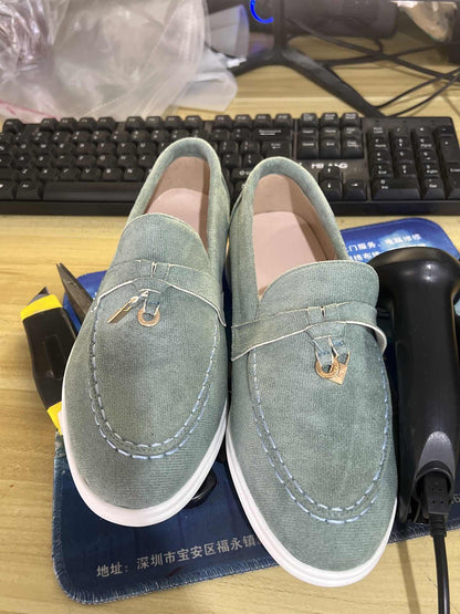Scarpe Ortopediche Aggraziate dal Look Moderno