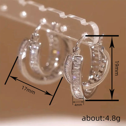 Orecchino artigianale delicato