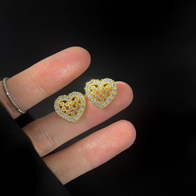 Orecchino bellissimo con stile unico