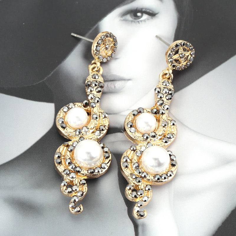 Perla Orecchino vintage fatto a mano