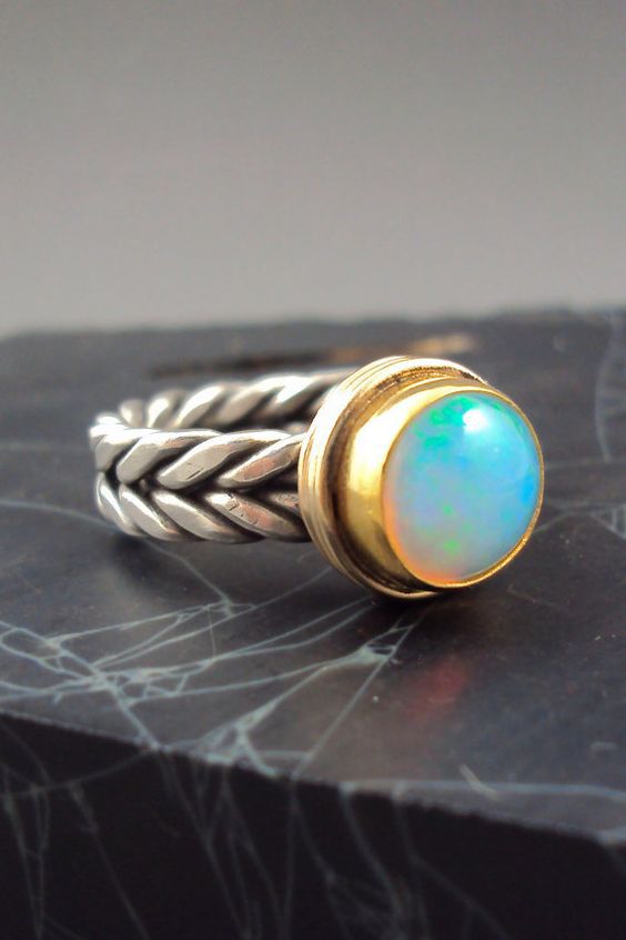 Anello elegante per ogni occasione