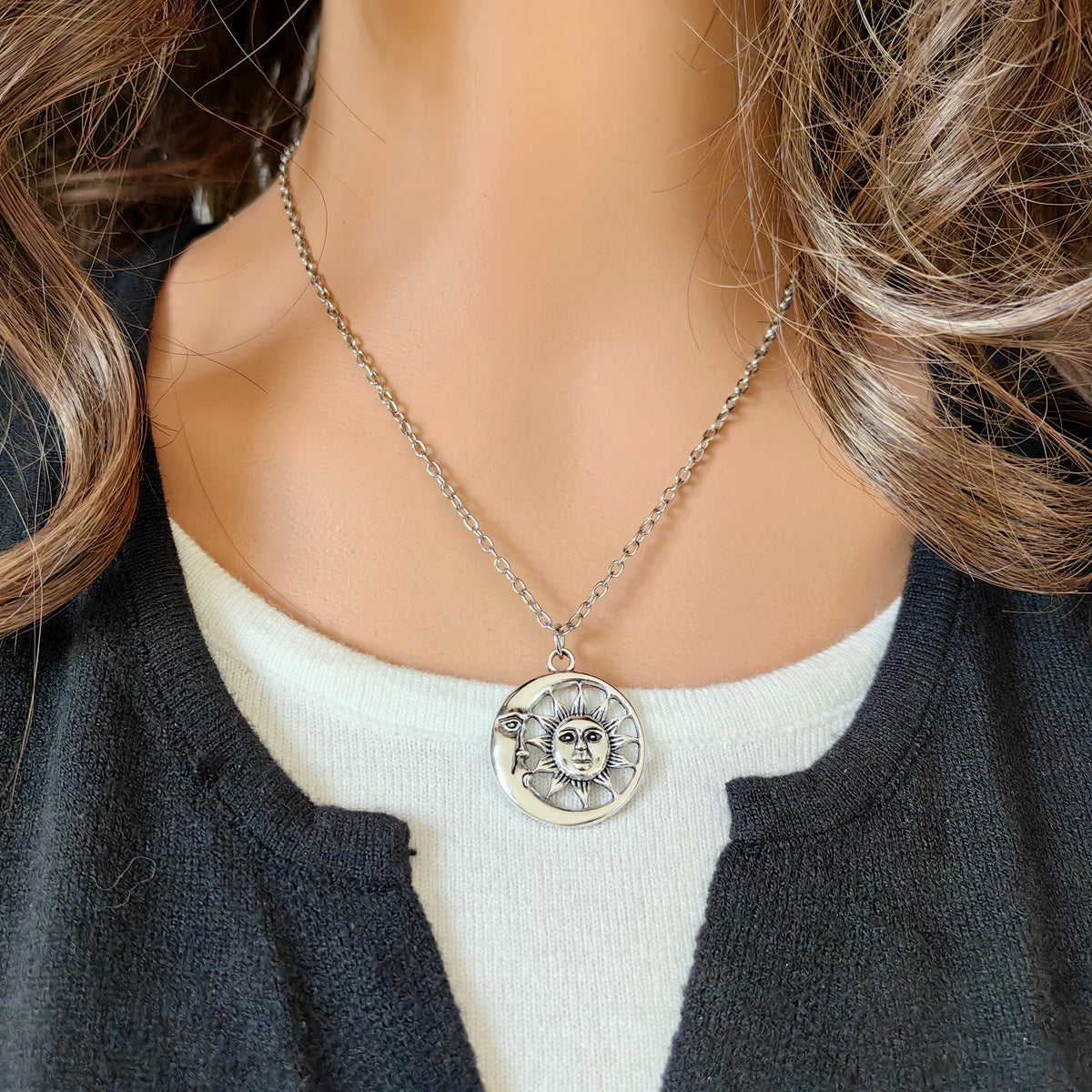 Orecchino classico dal fascino senza tempo